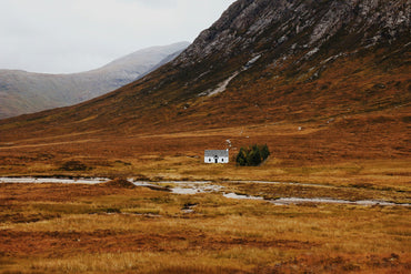Whisky y paisajes: Una travesía por Escocia para los amantes del buen beber"