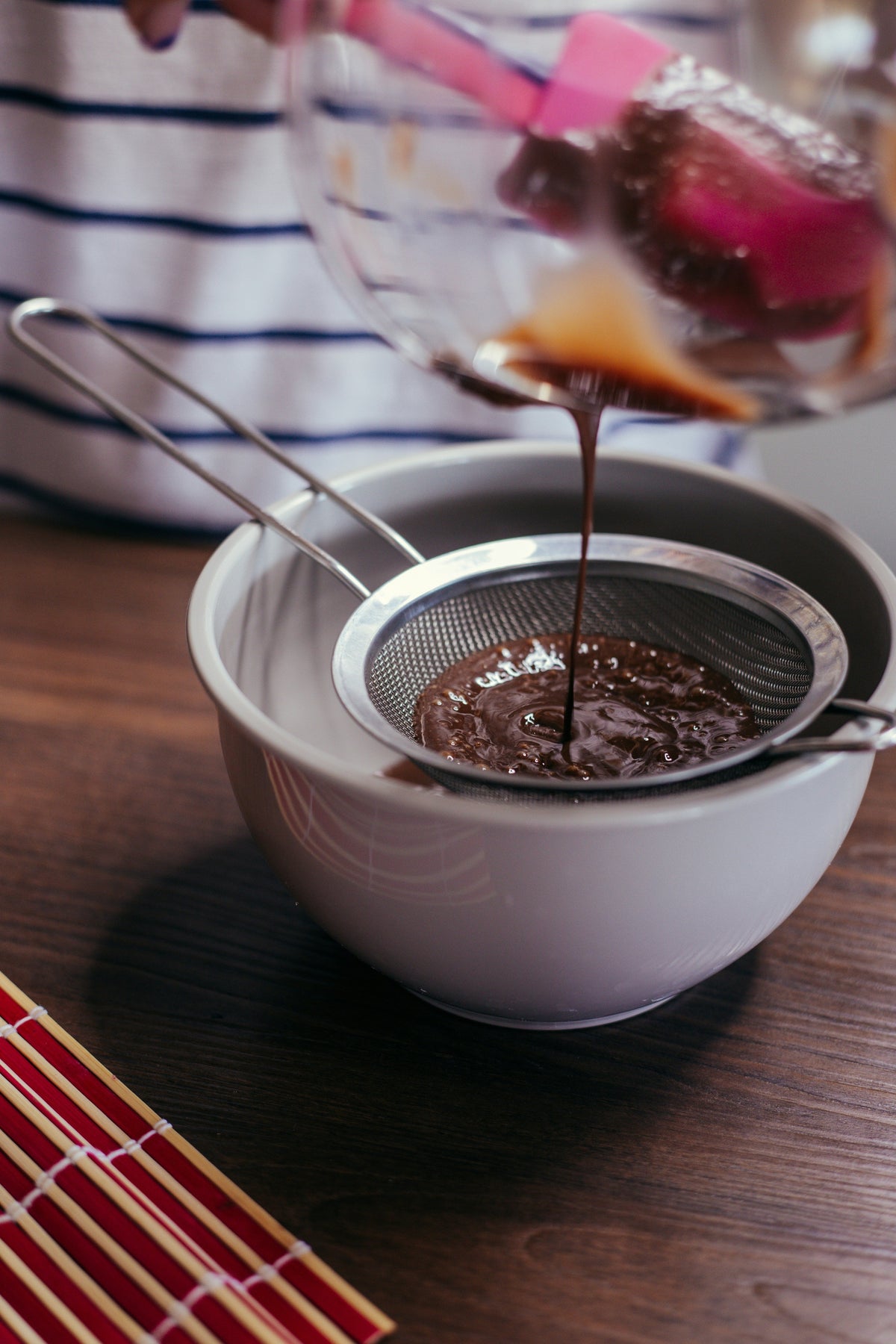 Chocolate Caliente con Especias y Nuez Moscada: El Sabor Perfecto del Otoño