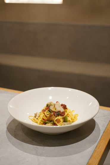 White Pasta with Scallops and Porcini: Gourmet Recipe with Puerto de Oriente Pasta Seasoning