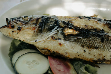 El Pescado en la Dieta Mediterránea: Lubina al Horno con Sazonador Puerto de Oriente