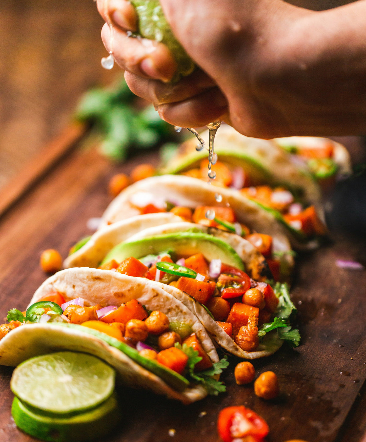 Tacos Mexicanos Auténticos: El Fuego del Jalapeño que Conquista Paladares