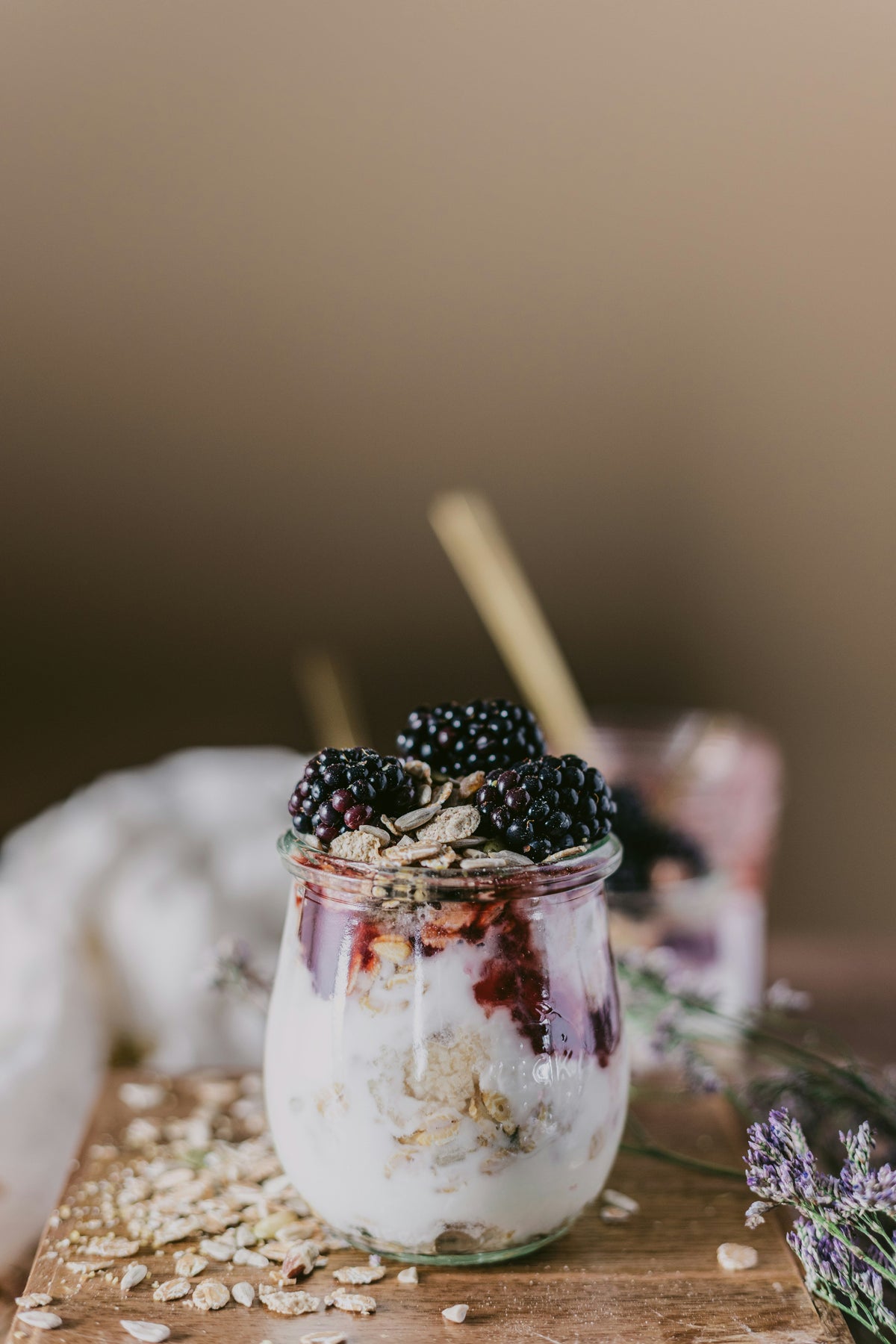 Yogur Agrio con Frutos Secos y Copos de Avena: Receta Saludable para Puerto de Oriente