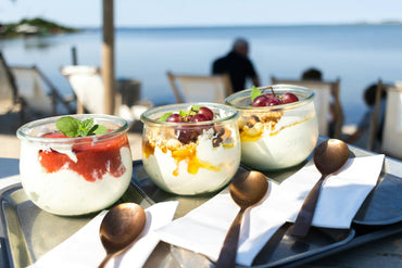 Beneficios saludables del yogur con semillas y frutos secos para el verano
